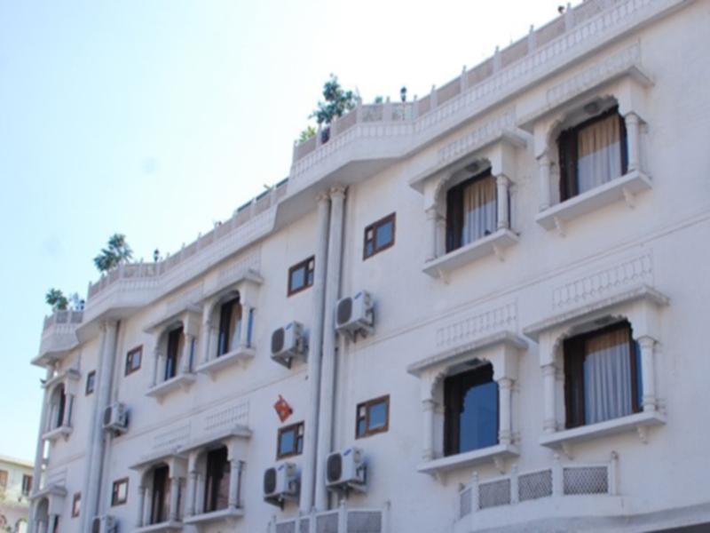 Hotel Amanda Crown Jaipur Kukas Esterno foto